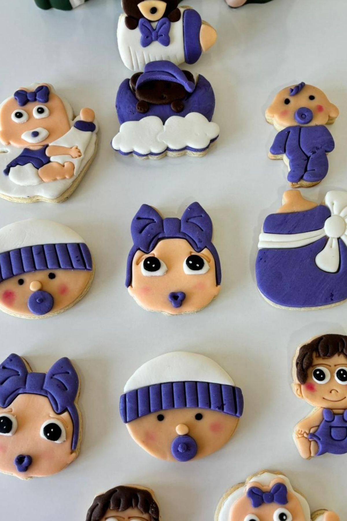  Mor Konsept Bebek Kurabiyesi – Baby Shower & Doğum Hediyelik Şeker Hamurlu Kurabiye 20 Adet