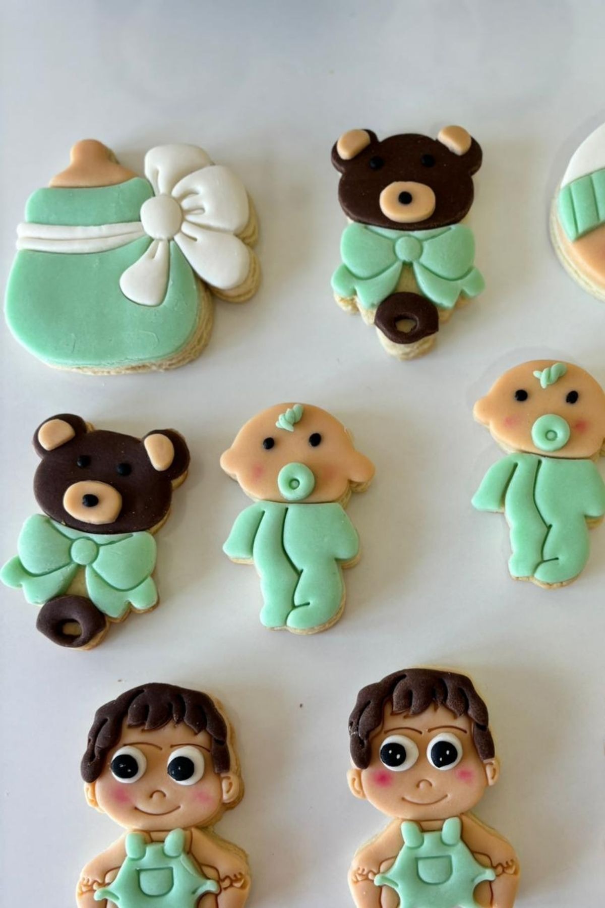 Mint Yeşil Bebek Kurabiyesi – Baby Shower & Doğum Hediyelik Şeker Hamurlu Kurabiye 20 Adet 