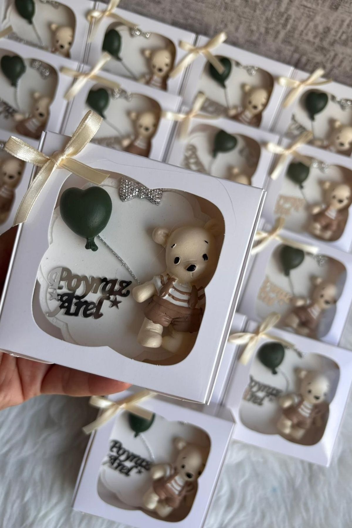 Erkek Bebek Ayıcık Magnet Hediyelik | Yeşil Balonlu İsimli Baby Shower & Doğum Magnet 20 Adet