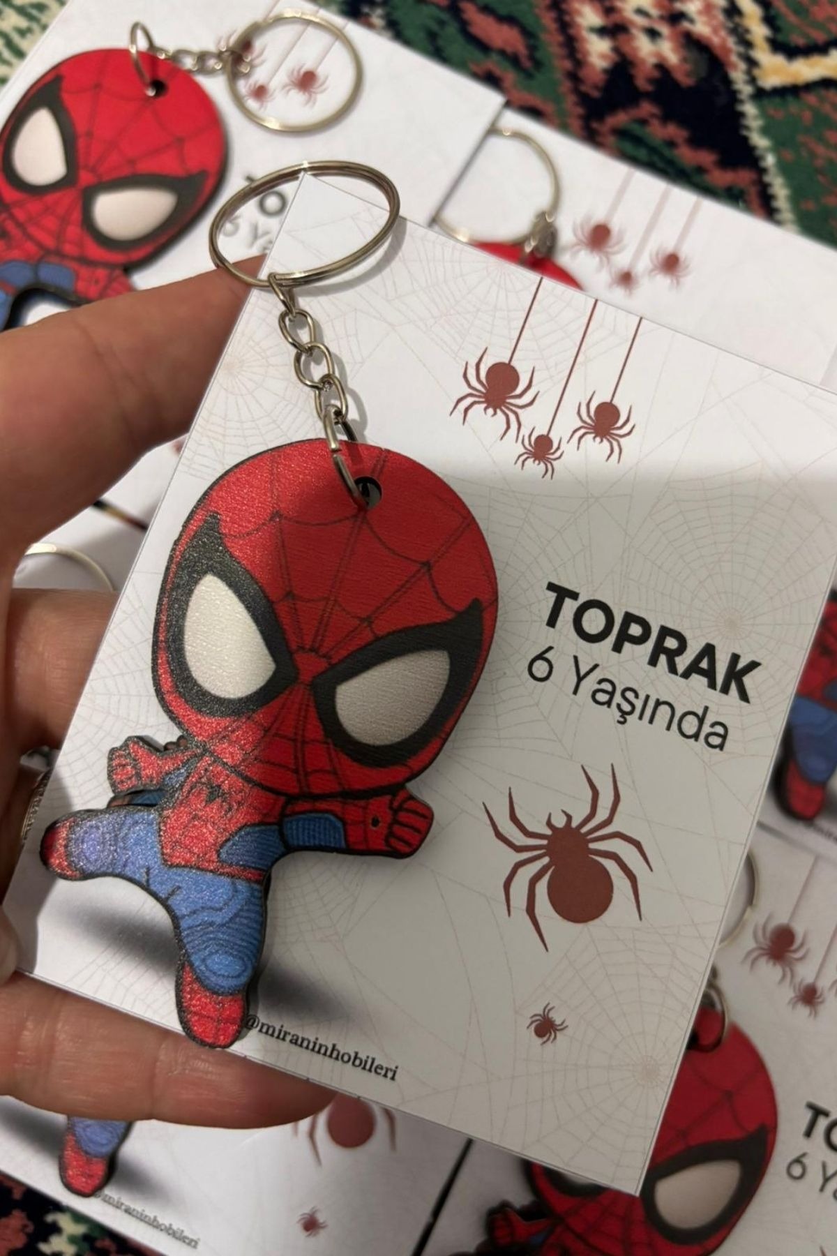 20’li Spiderman Doğum Günü Hediyeliği | İsimli Anahtarlık Seti