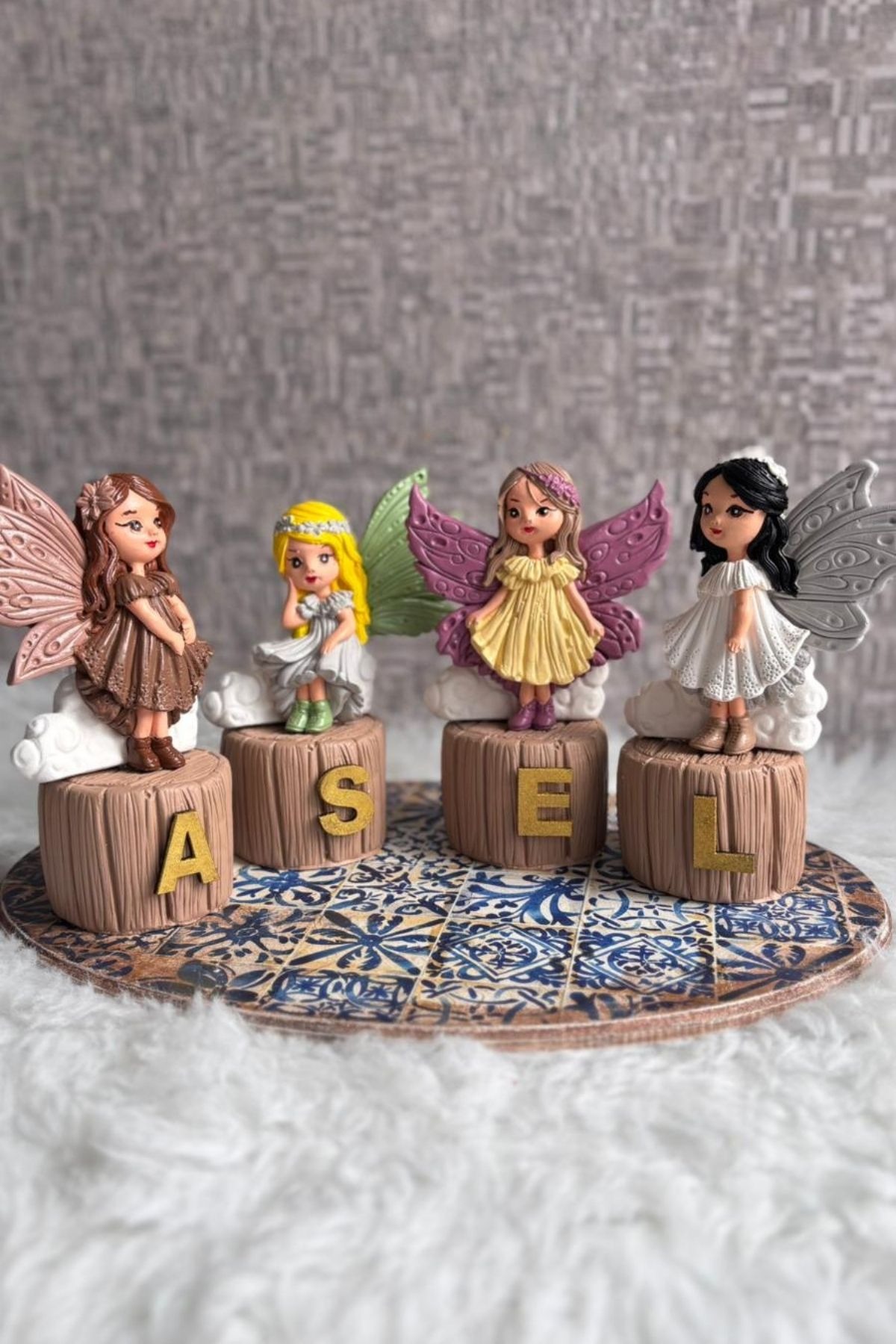  Kız Bebek Odası Seti | İsimli Pano + Yastık + 20 Magnet + Küp İsimlik