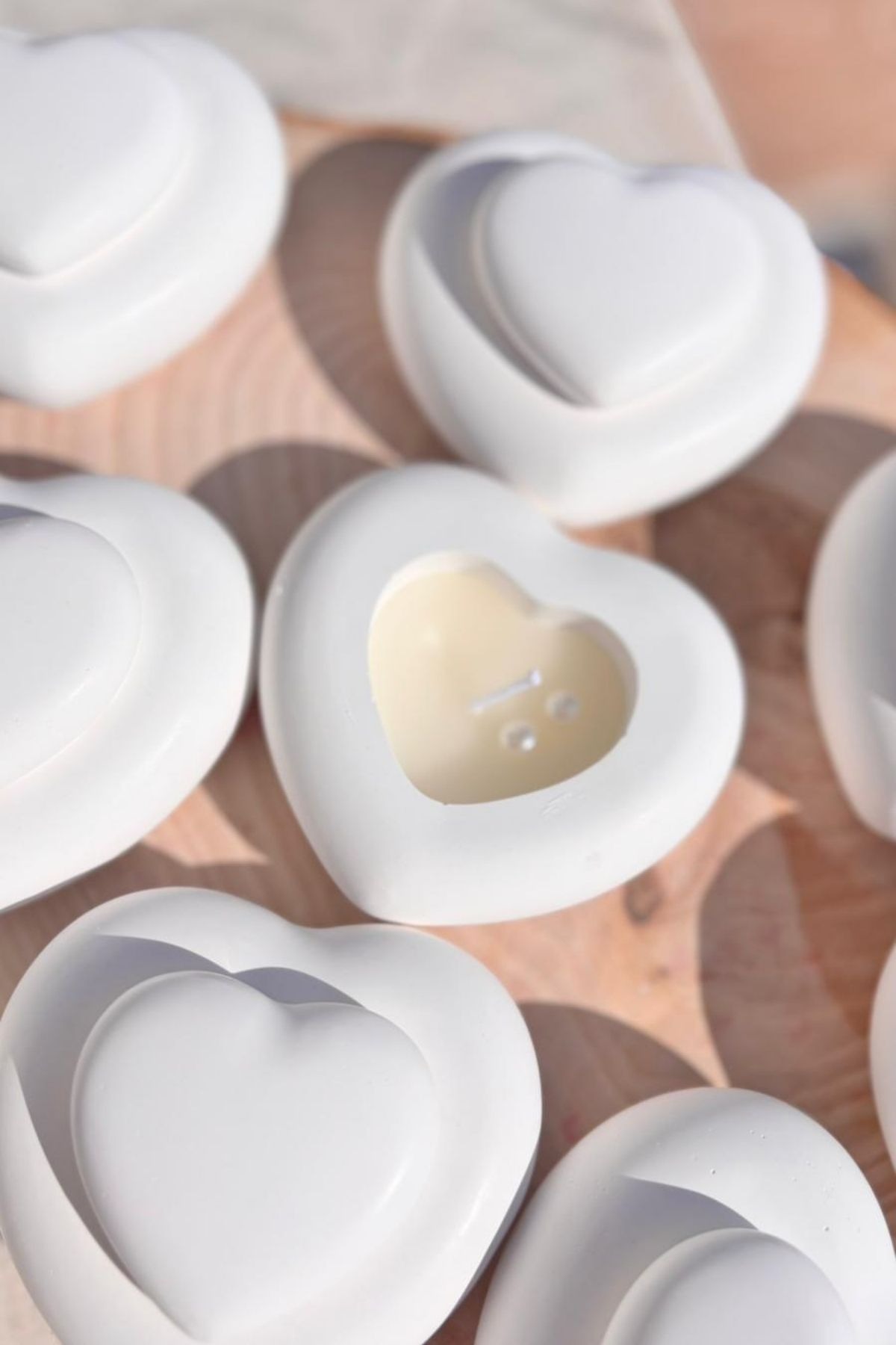  Kalp Şeklinde Parafin Mum Hediyelik İncili Kurdeleli Söz Nişan Seti 20 Adet