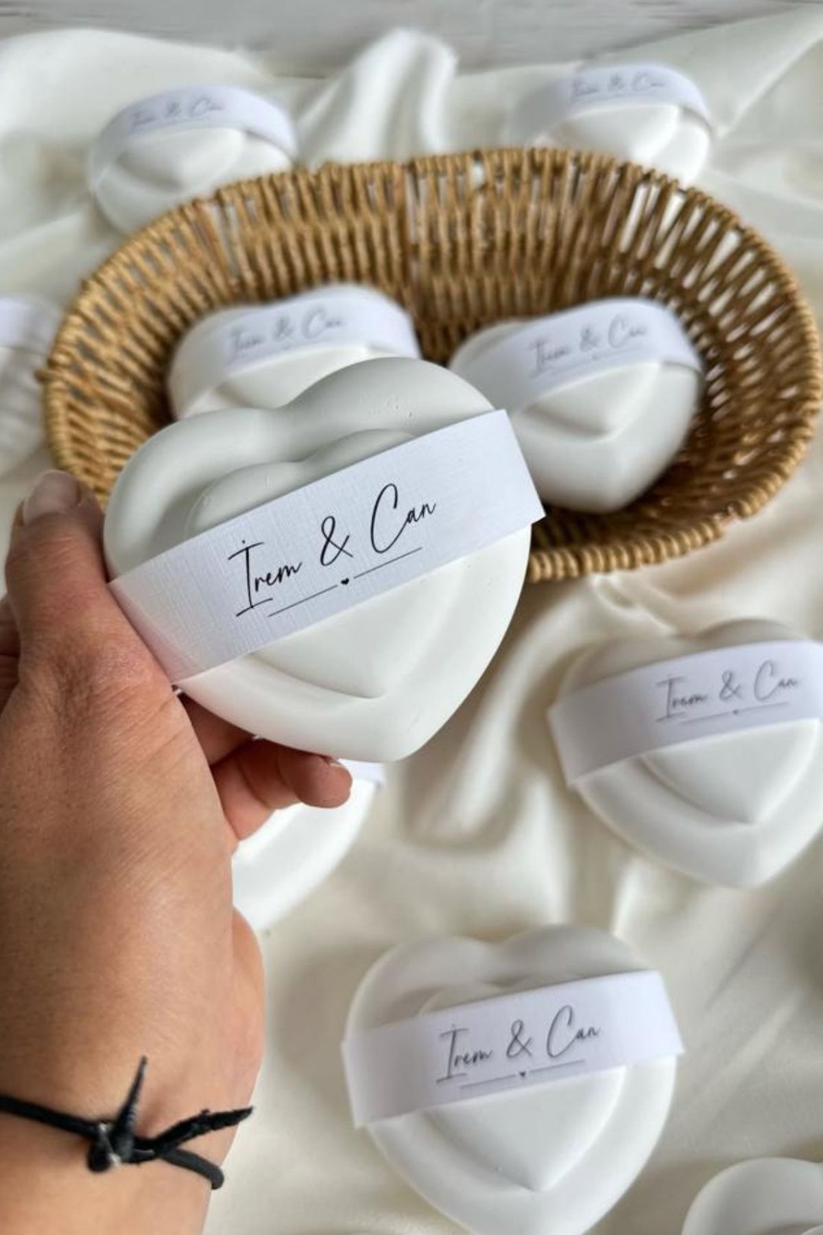 Kalp Şeklinde Parafin Mum Kağıt Etiketli Söz Nişan Hediyelik 20 Adet 