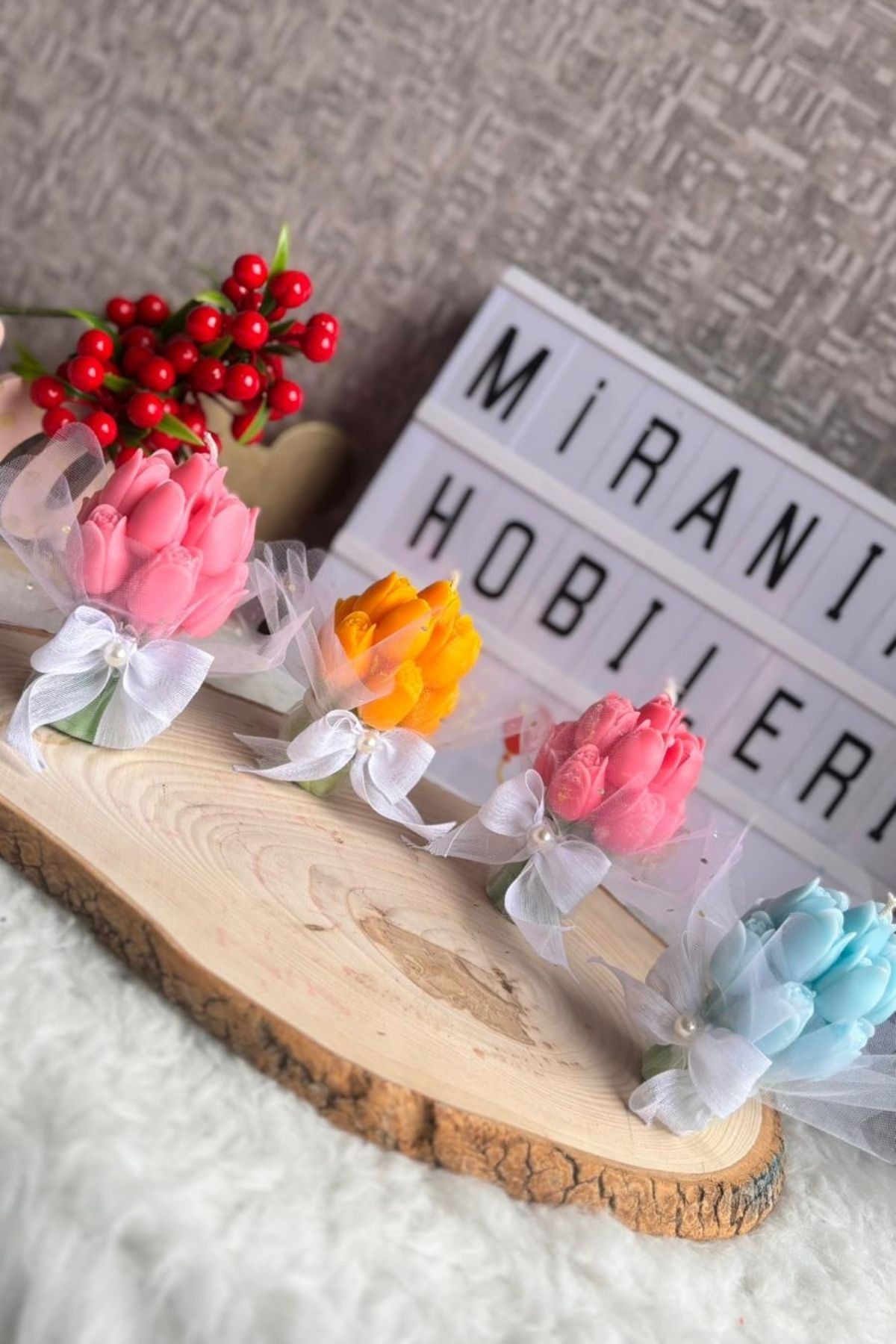 Lale Gül Mum Hediyelik – Parafin Kokulu Şık Kurdeleli Set 20 Adet