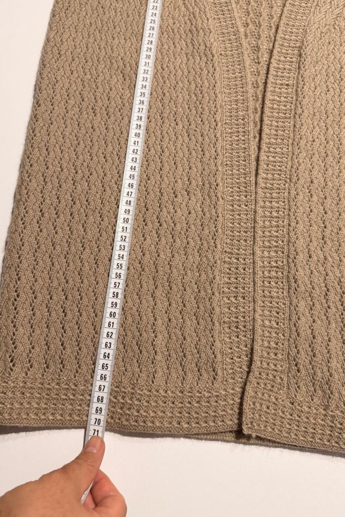 El Örgüsü Kadın Yelek – Alize İp, Bej Renk, Şık Desenli Triko Yelek (Oversize – Anneler Günü Hazır)