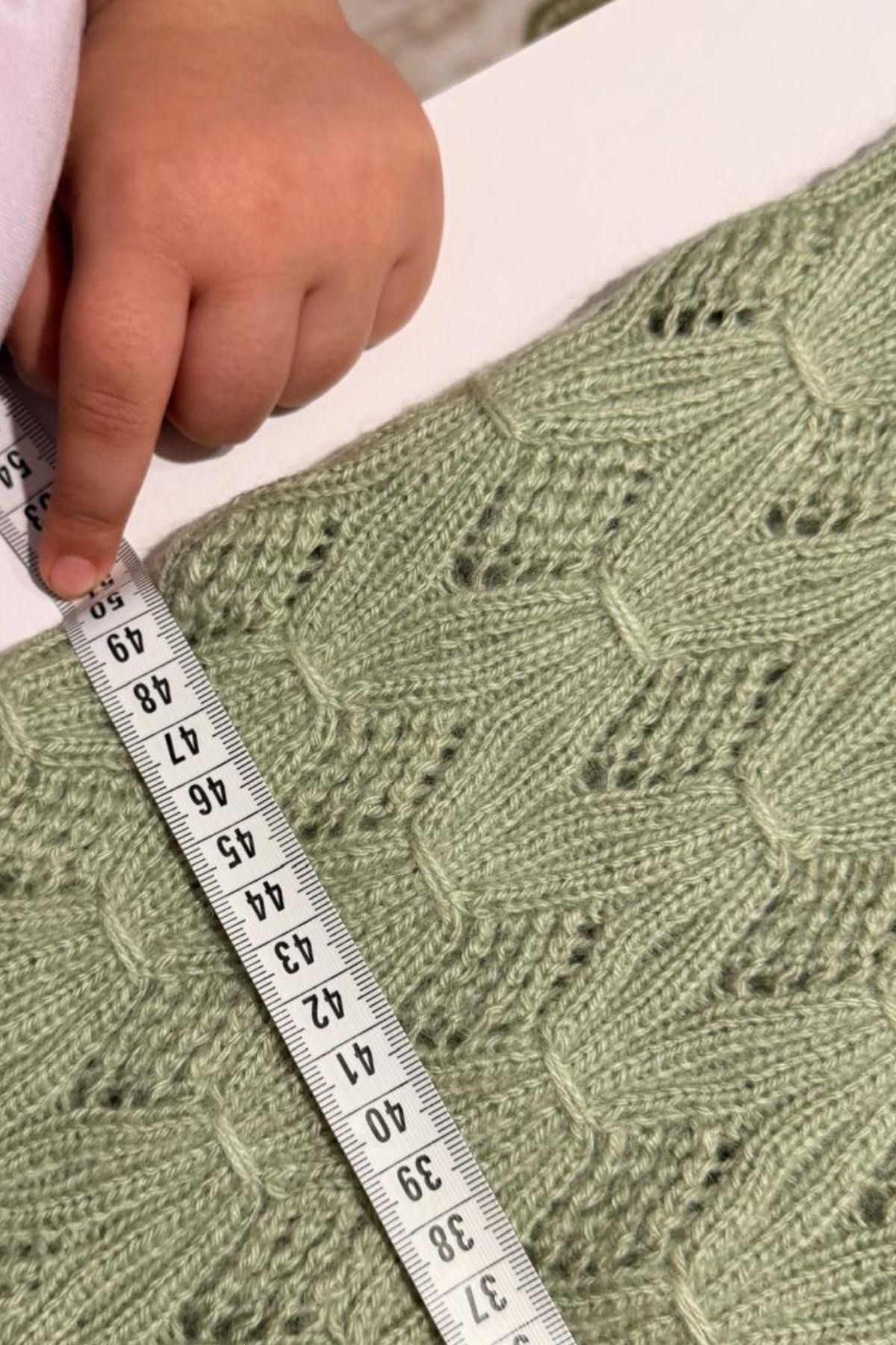 El Örgüsü Kadın Yelek – Mint Yeşili Ajurlu Triko Yelek, Oversize Şık Model, Baharlık Hafif Yelek